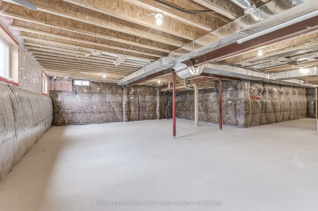 799 Apple Terr, House other with 5 bedrooms, 4 bathrooms and 2 parking in Milton ON | Image 45