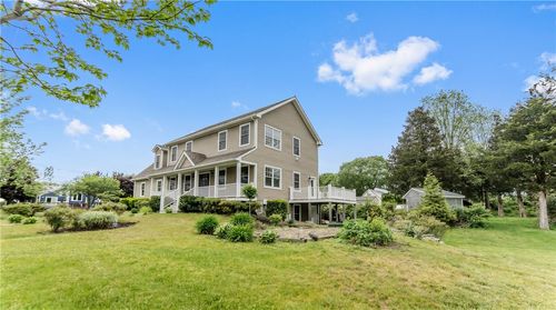 111 Middle St, North Kingstown, RI, 02852-4511 | Card Image