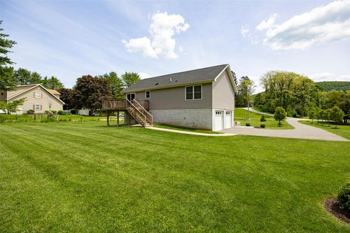 268 Lime Kiln Rd, Dover Plains, NY, 12522-5522 | Card Image