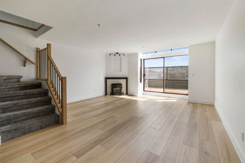 209-22356 Mcintosh Ave, Maple Ridge, BC, V2X3C1 | Card Image