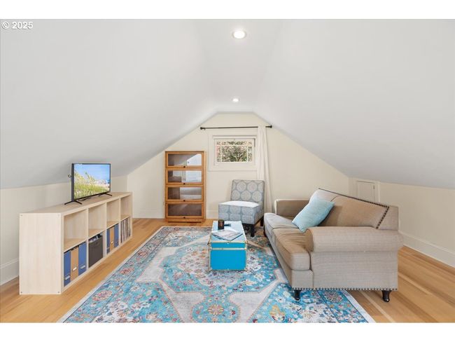 1718 23 Rd Ave, House other with 5 bedrooms, 3 bathrooms and 1 parking in Forest Grove OR | Image 15