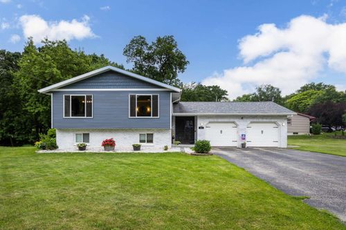 504 Hill Street, Deforest, WI, 53532 | Card Image