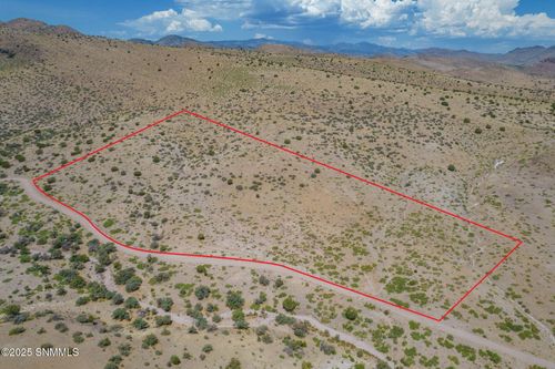 13 Cochise Trl, Hillsboro, NM, 88042-9544 | Card Image