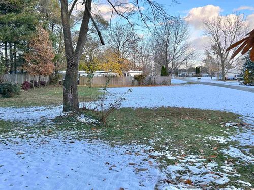 7489 Jefferson St, Adrian, MI, 49221-9750 | Card Image