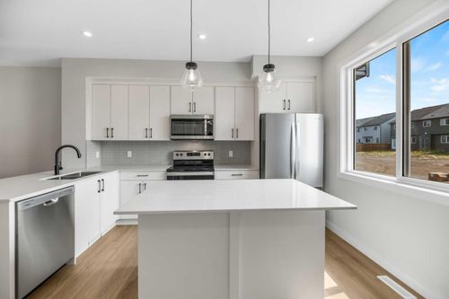 17 Savanna Pl Ne, Calgary, AB, T3J5P9 | Card Image