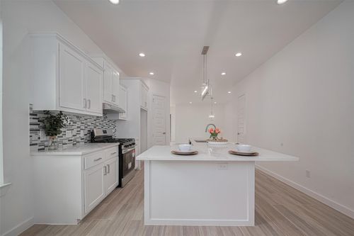 7307 W Knoll St, Houston, TX, 77028-2333 | Card Image