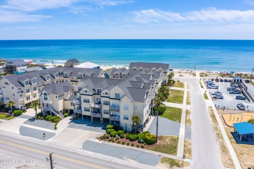 203 Summer Winds Pl, Surf City, NC, 28445-9431 | Card Image