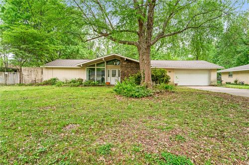 1703 W Emma Avenue, Springdale, AR, 72762 | Card Image