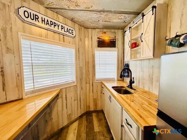 1303 W Adams Ave, House other with 1 bedrooms, 1 bathrooms and null parking in Port O Connor TX | Image 20