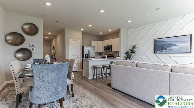 1203 Susan Cir, Townhouse with 3 bedrooms, 3 bathrooms and null parking in Breinigsville PA | Image 8