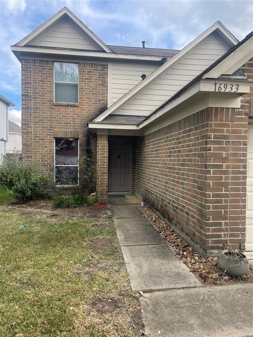 16933 Wren Hill St, Conroe, TX, 77385-3775 | Card Image