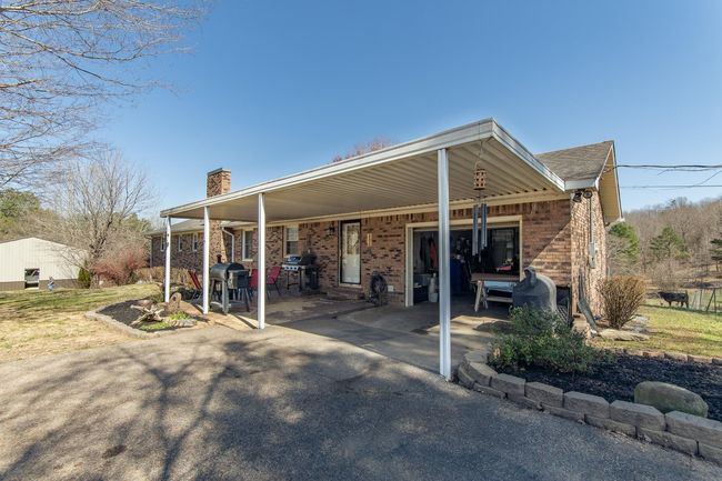 735 Streaming Water Loop, House other with 3 bedrooms, 4 bathrooms and null parking in Clifton TN | Image 9