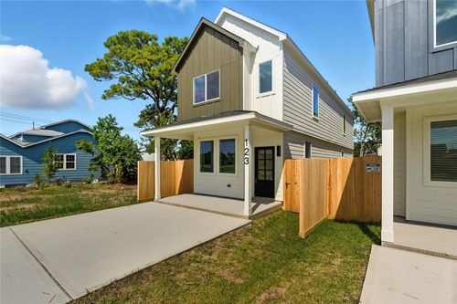 123 S Virginia St, La Porte, TX, 77571-5462 | Card Image