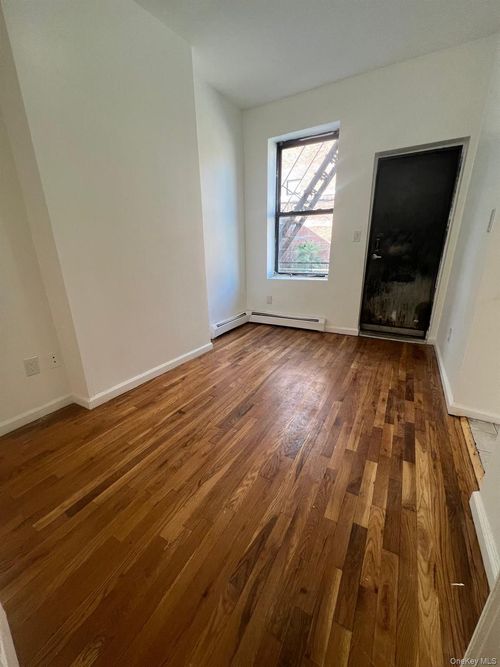 apt-2e-99 Elm St, Yonkers, NY, 10701-8919 | Card Image