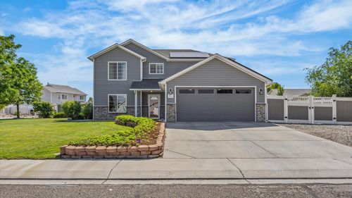 612 Quartz Dr, Fruita, CO, 81521-2571 | Card Image
