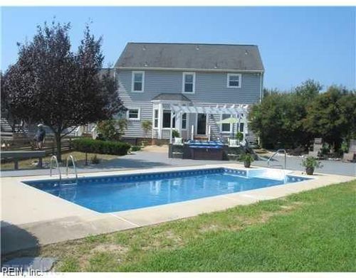 12325 Six Ponds Ln, Smithfield, VA, 23430-2759 | Card Image