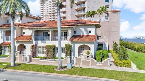 apt-109-2080 W 1st St, FORT MYERS, FL, 33901-3118 | Card Image