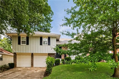 14502 E 40th St S, Independence, MO, 64055-4704 | Card Image