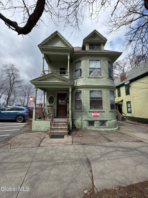 318 Georgetta Dix Plz, Schenectady, NY, 12307-1302 | Card Image