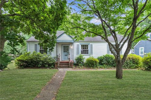 607 Fairview Ln, Portsmouth, VA, 23702-1629 | Card Image