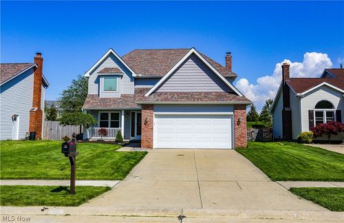 4823 Elizabeth Lane, Brooklyn, OH, 44144 | Card Image