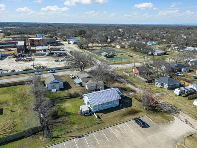 201 E S Main Street, House other with 2 bedrooms, 1 bathrooms and null parking in Blooming Grove TX | Image 13