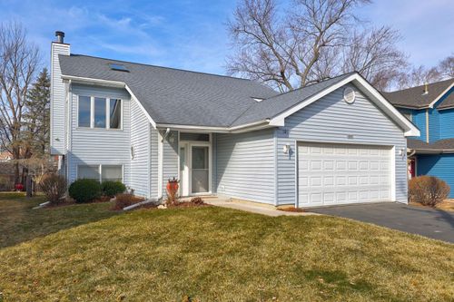 1017 Grand Blvd, Wauconda, IL, 60084-1437 | Card Image