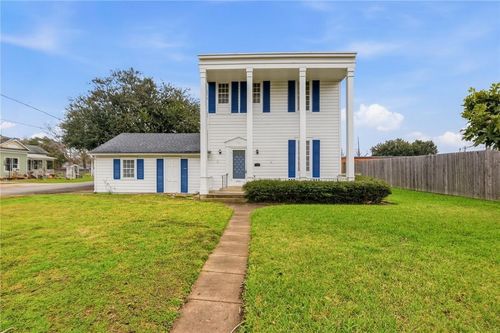 1208 N Moody St, Victoria, TX, 77901-5141 | Card Image