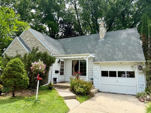 7 Harbort Dr, Madison, WI, 53704-5926 | Card Image