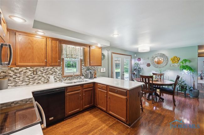 7424 Yawberg Rd, House other with 4 bedrooms, 3 bathrooms and 2 parking in Whitehouse OH | Image 16