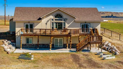 143 Moonshine Rd, Riverton, WY, 82501-8308 | Card Image