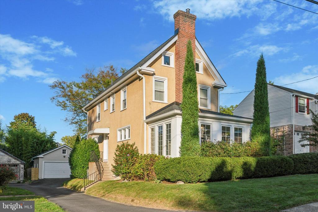 Laurel Ln, Glenside, PA 19038