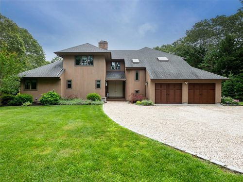 28 Quarter Ct, Westhampton, NY, 11977-1004 | Card Image