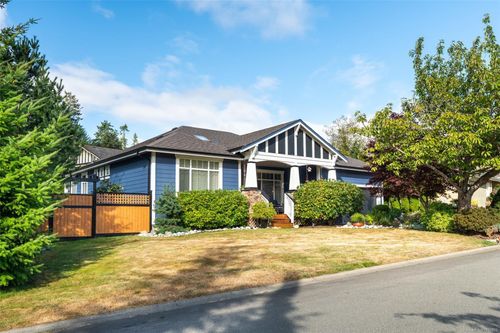 2398 Poplar Dr, Sooke, BC, V9Z0Y5 | Card Image