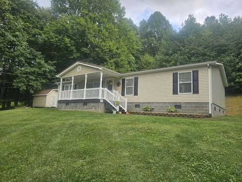 193 Chestnut Street, Pounding Mill, VA, 24637 | Card Image