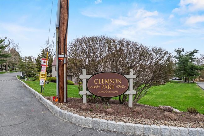 You will love living in Clemson Park | Image 35