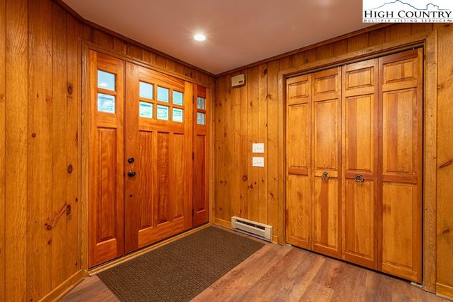 103 Raven Rd, House other with 3 bedrooms, 2 bathrooms and null parking in Beech Mountain NC | Image 9