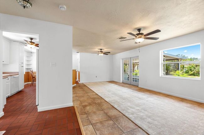 Galley Kitchen - Large Living Room | Image 5