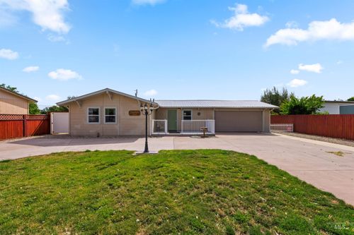 688 Meadow Dr, Emmett, ID, 83617-3784 | Card Image