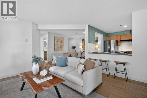 205-1415 17 St Se, Calgary, AB, T2G3V3 | Card Image