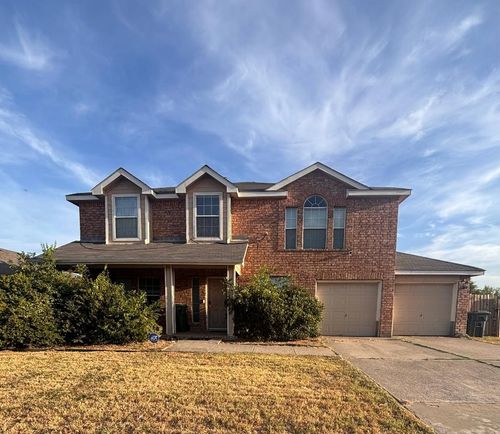 700 Gemstone Trail, Arlington, TX, 76002 | Card Image