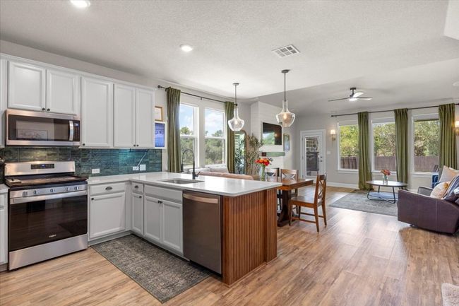 496 Sawtooth Mountain Way, House other with 4 bedrooms, 3 bathrooms and 2 parking in Dripping Springs TX | Image 6