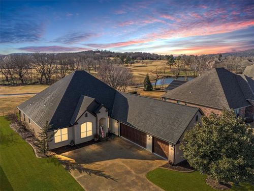 1819 S Cherry Hills Dr, Fayetteville, AR, 72701-7761 | Card Image