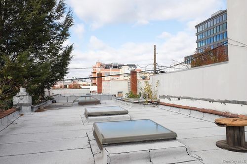 36-16 37th St, Long Island City, NY, 11101-1606 | Card Image