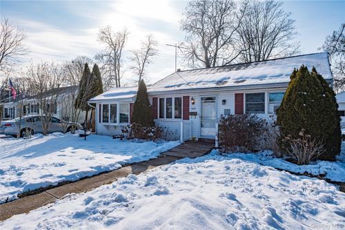 1440 Lombardy Blvd, Bay Shore, NY, 11706-4037 | Card Image