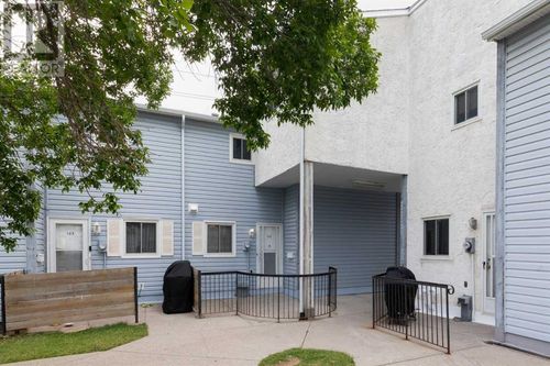 102-300 Falconridge Cres Ne, Calgary, AB, T3J1H4 | Card Image