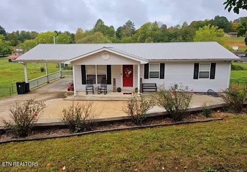 823 Sheppard Rd, Oneida, TN, 37841-3550 | Card Image
