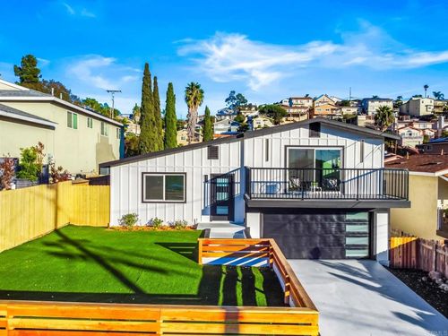 1321 Coronado Ave, Spring Valley, CA, 91977-4516 | Card Image