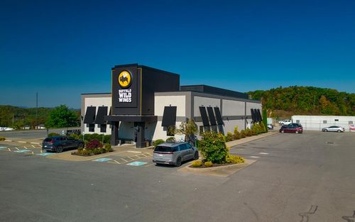 214 Crossroads Dr, Mount Hope, WV, 25880-9558 | Card Image