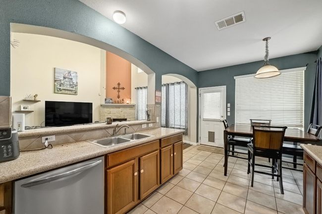 2301 Ambling Trl, House other with 4 bedrooms, 3 bathrooms and 3 parking in Pflugerville TX | Image 9